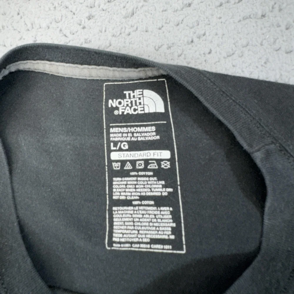 The North Face Shirt Mens Large Black Standard Fit Big Logo‎ Graphic T-Shirt Tee